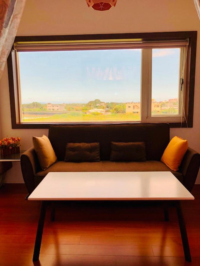 Emaly Homestay T'ai-tung エクステリア 写真