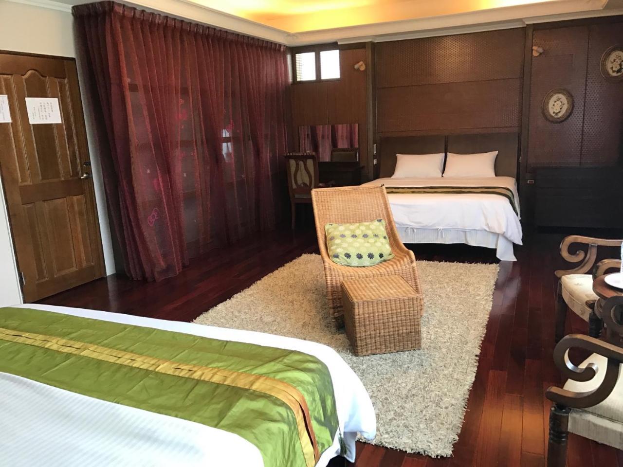 Emaly Homestay T'ai-tung エクステリア 写真