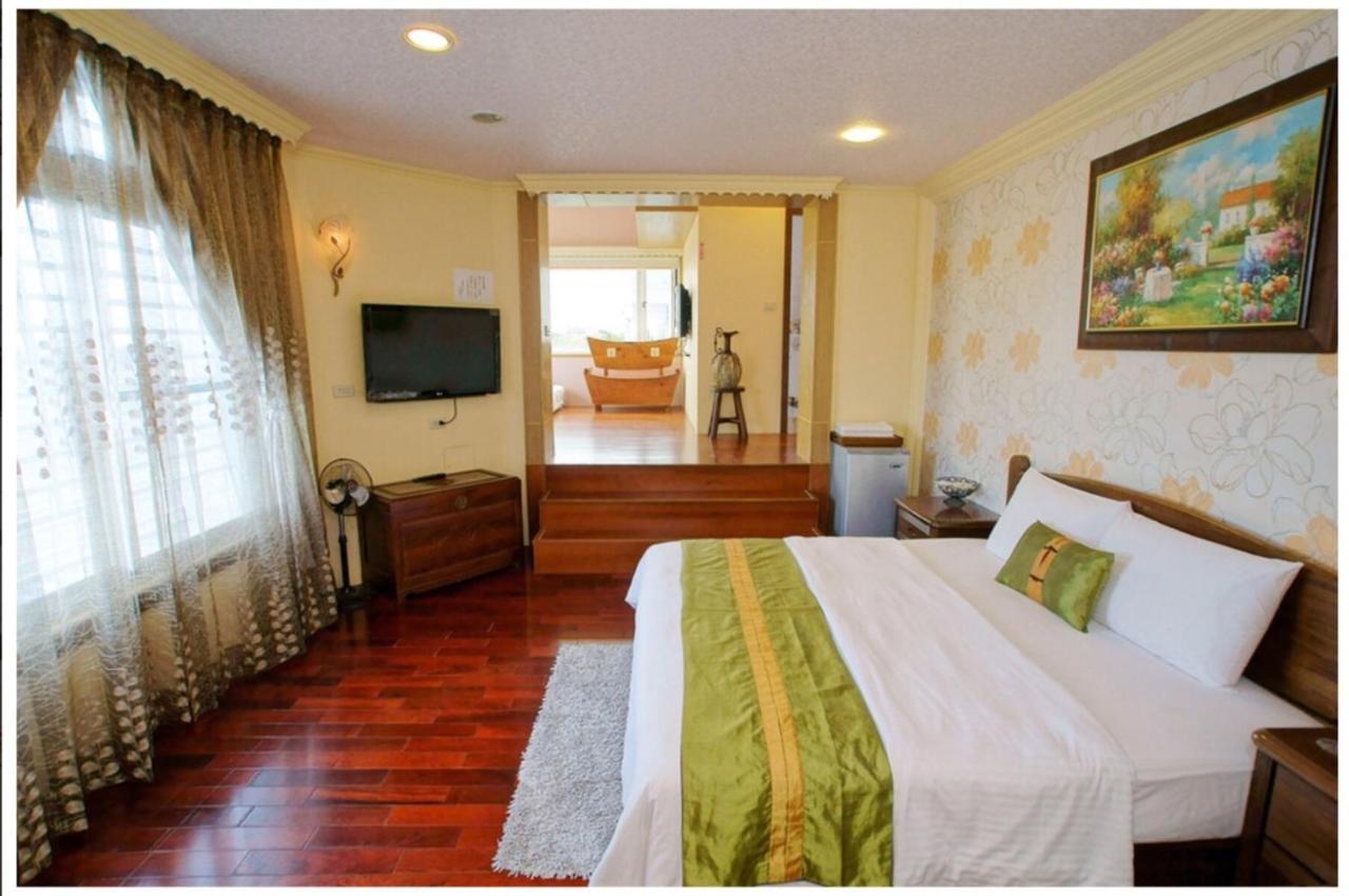Emaly Homestay T'ai-tung エクステリア 写真